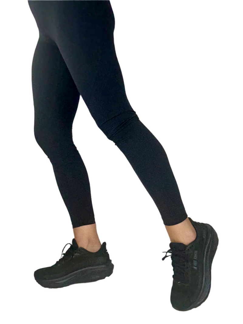 Load image into Gallery viewer, black brooks waterproof shoes
