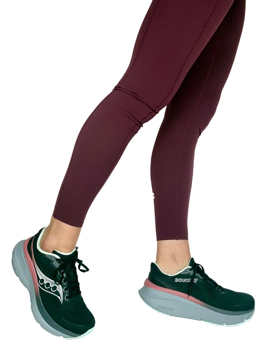 black saucony guide 19 shoes