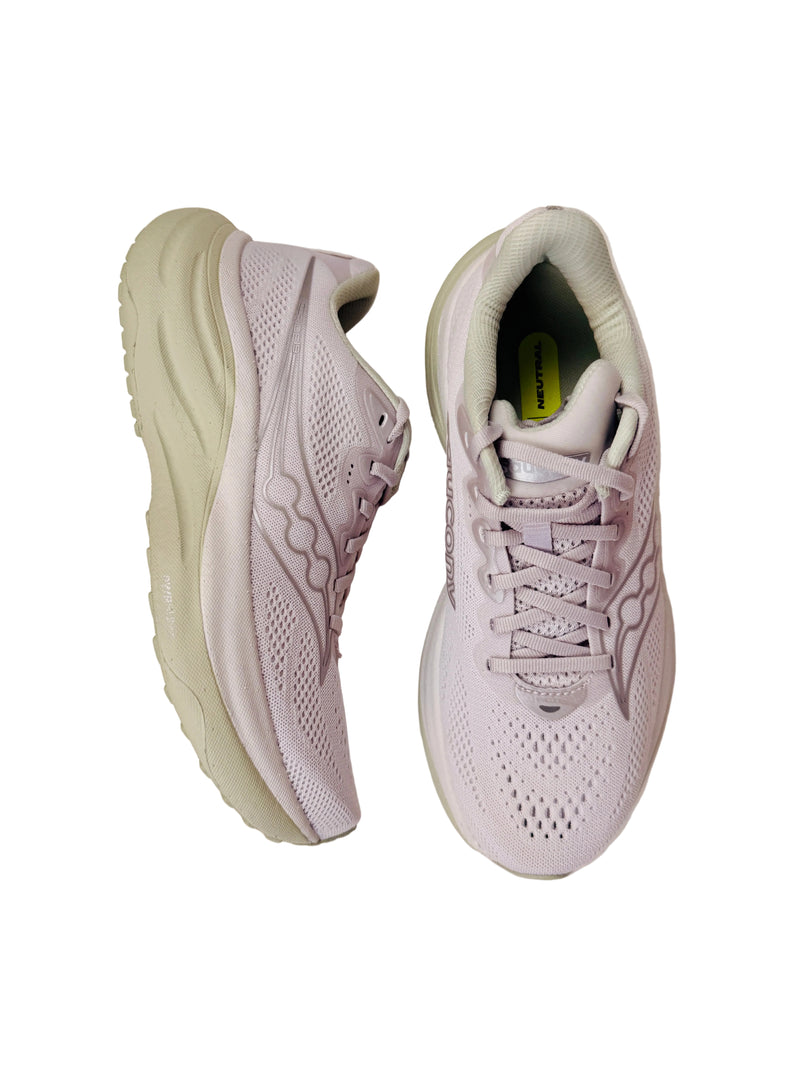 Load image into Gallery viewer, saucony running shoes for women
