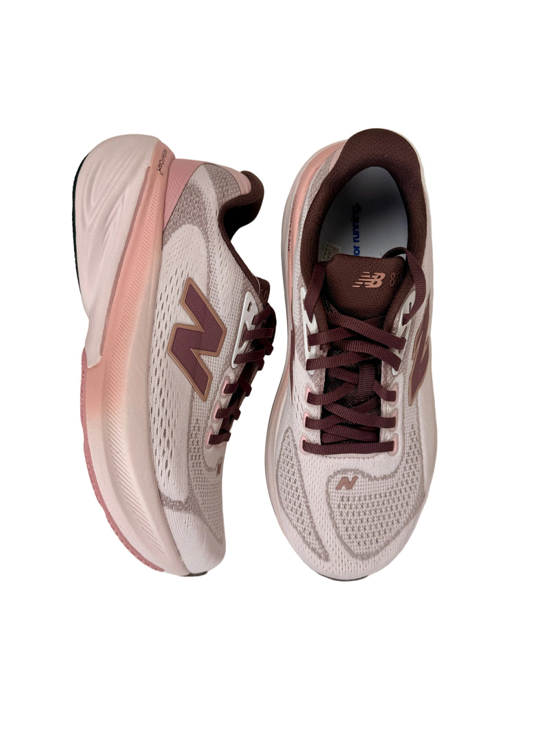 Load image into Gallery viewer, new balance womens trainers
