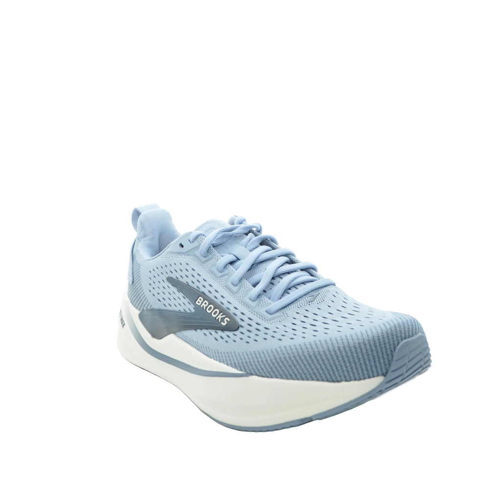 brooks neutral running shoes