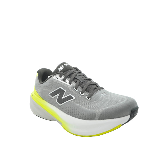 wide fitting mens new balance runners

