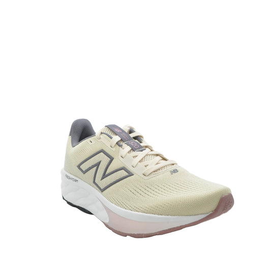 womens running shoes